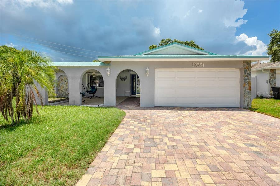 Property photo for 12291 MONARCH CIRCLE, Seminole, FL