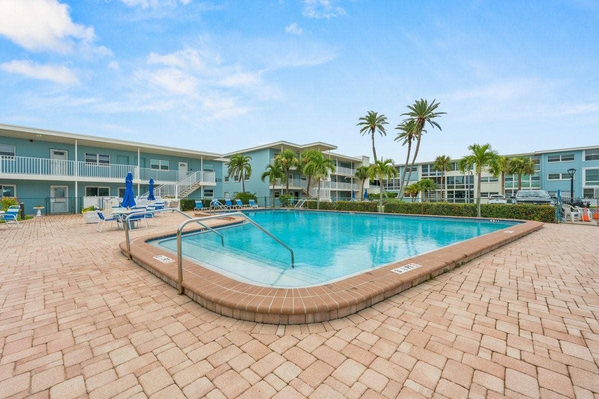 6061 2ND STREET E, #45, St Petersburg, FL 33706 6061 2ND STREET E, #45, St Petersburg, FL 33706