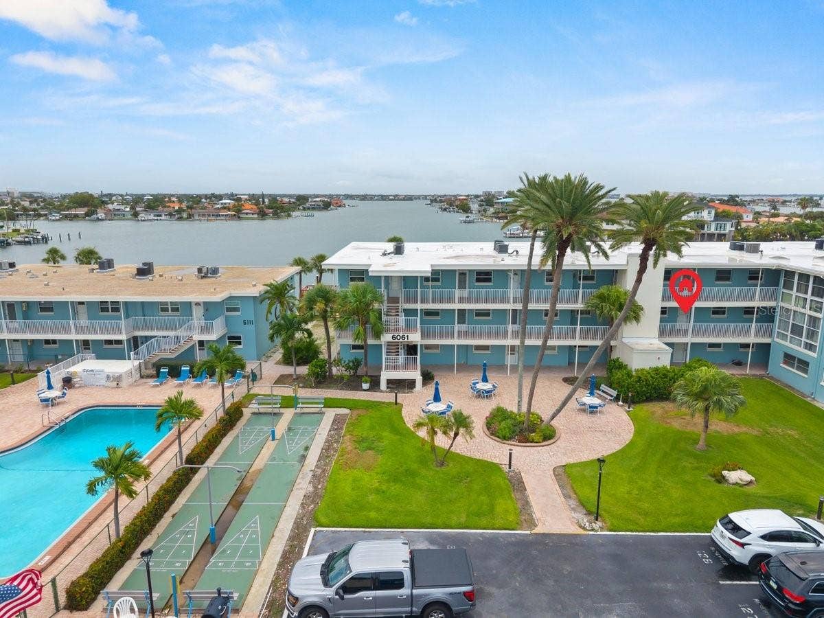 6061 2ND STREET E, #45, St Petersburg, FL 33706 6061 2ND STREET E, #45, St Petersburg, FL 33706