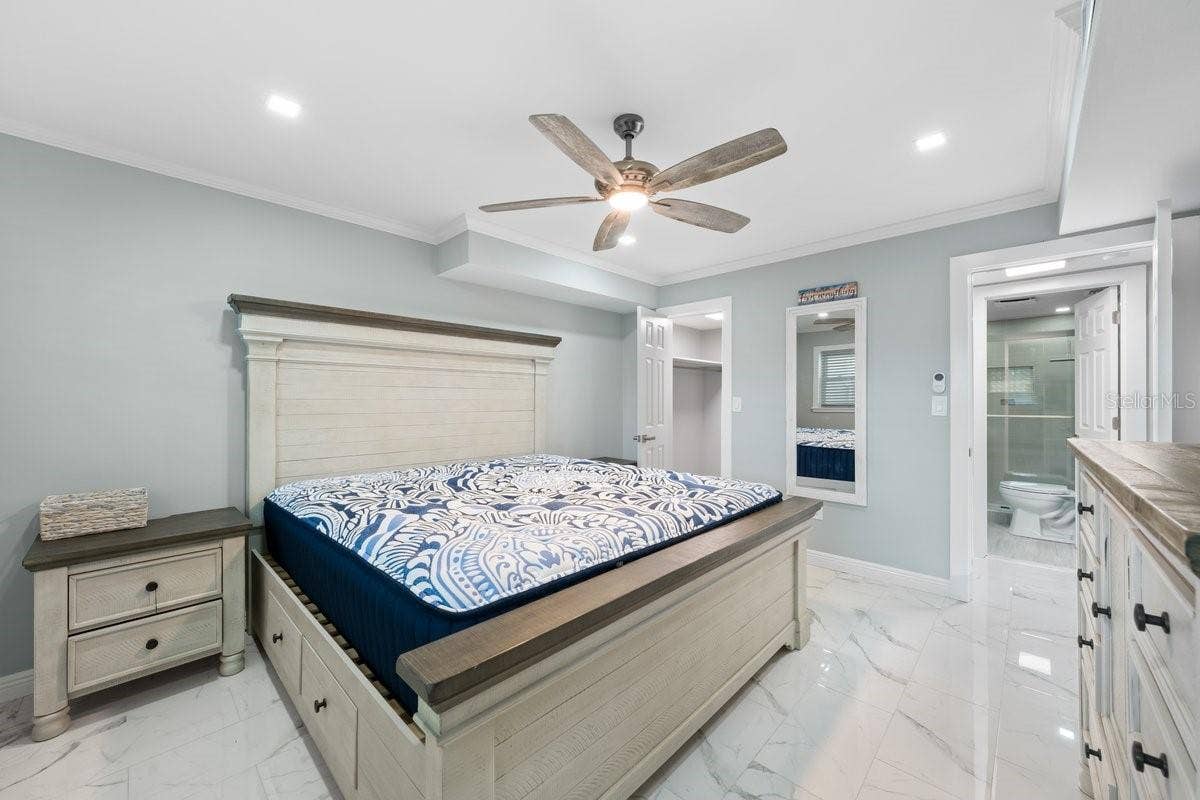 6061 2ND STREET E, #45, St Petersburg, FL 33706 6061 2ND STREET E, #45, St Petersburg, FL 33706