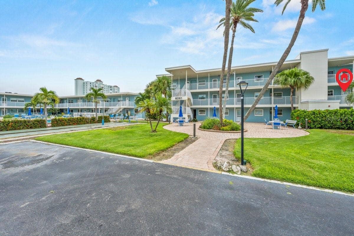 6061 2ND STREET E, #45, St Petersburg, FL 33706 6061 2ND STREET E, #45, St Petersburg, FL 33706