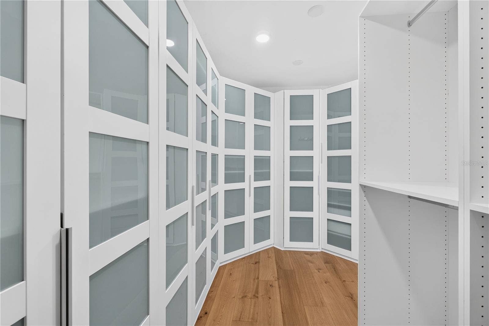 180 BEACH DRIVE NE, #502, St Petersburg, FL 33701 Primary Walk-In Closet