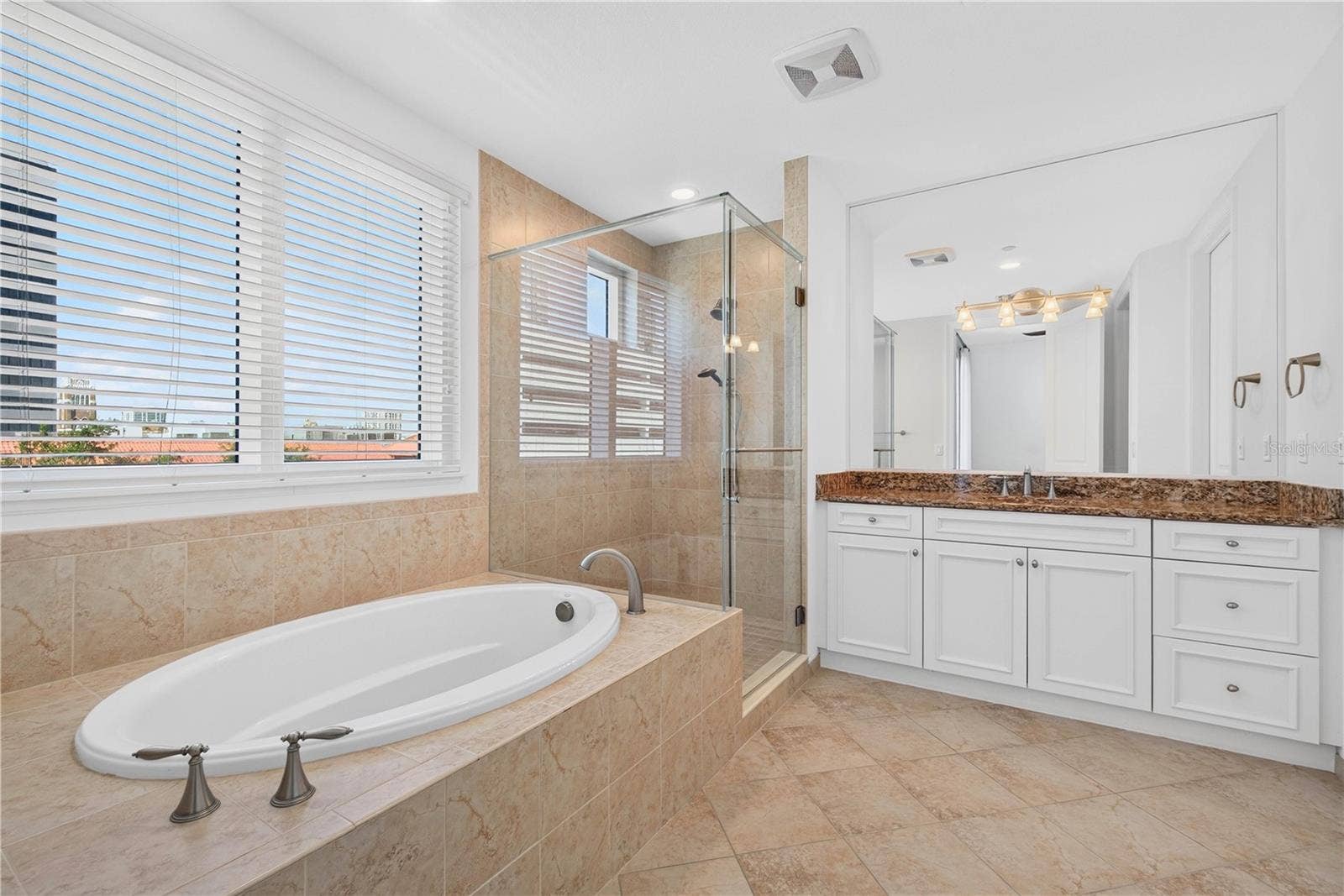 180 BEACH DRIVE NE, #502, St Petersburg, FL 33701 Guest Suite 2 Bath