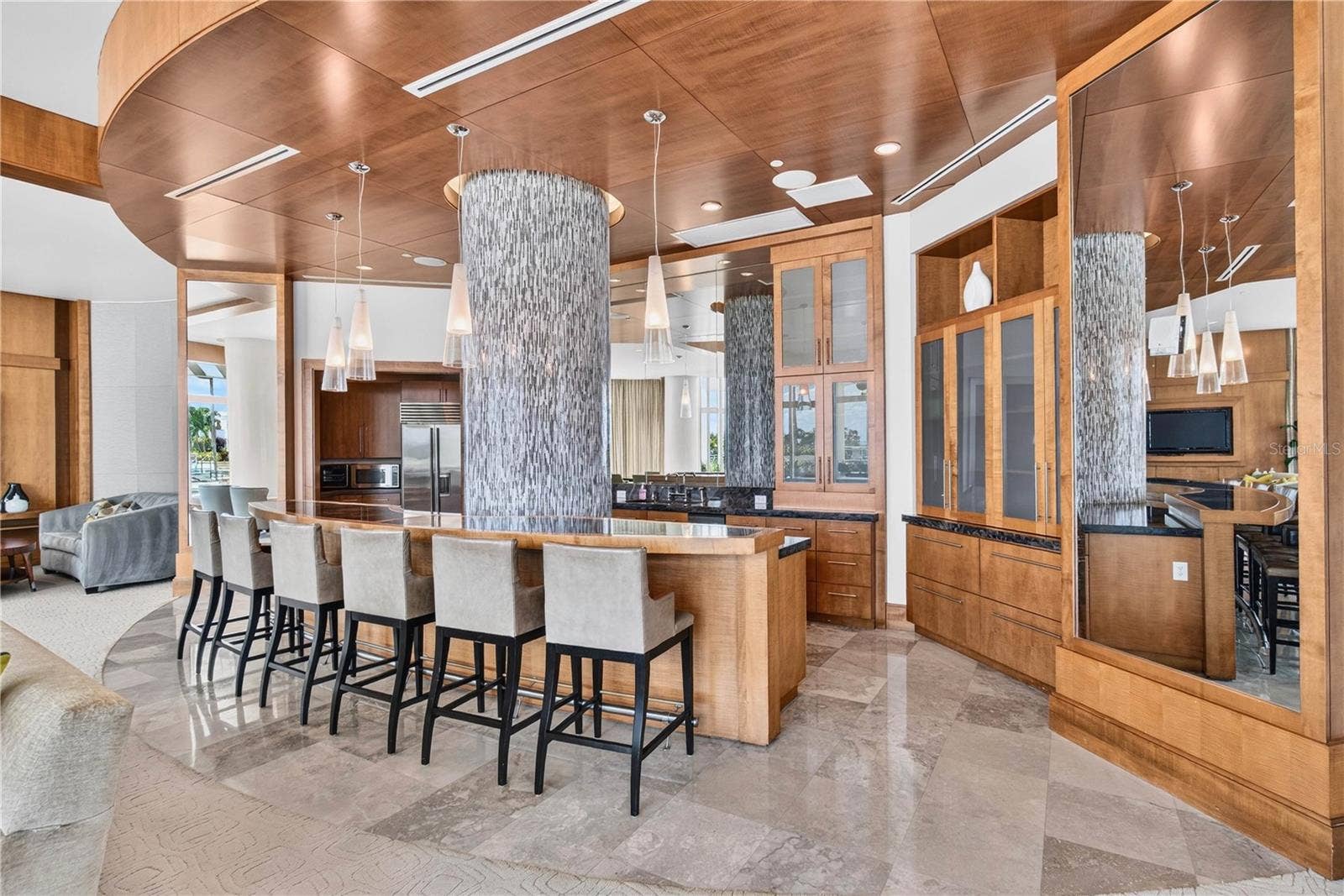 180 BEACH DRIVE NE, #502, St Petersburg, FL 33701 Community Entertaining Room with Bar & Catering Kitchen