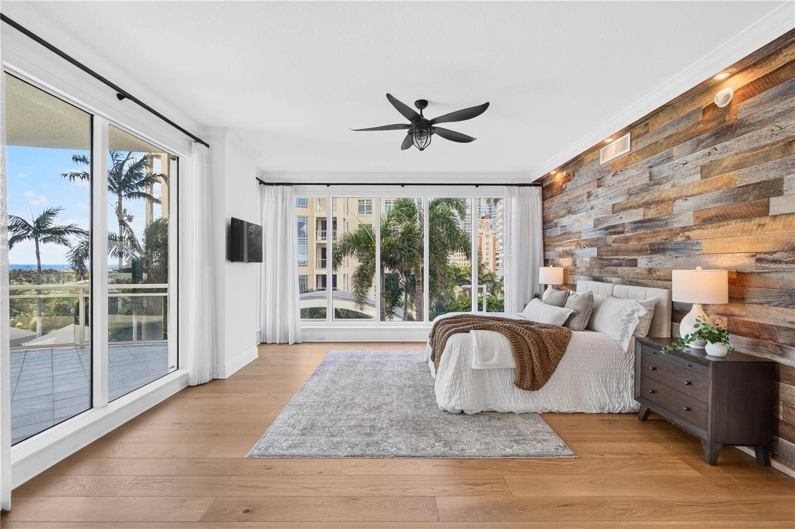 180 BEACH DRIVE NE, #502, St Petersburg, FL 33701 Primary Suite