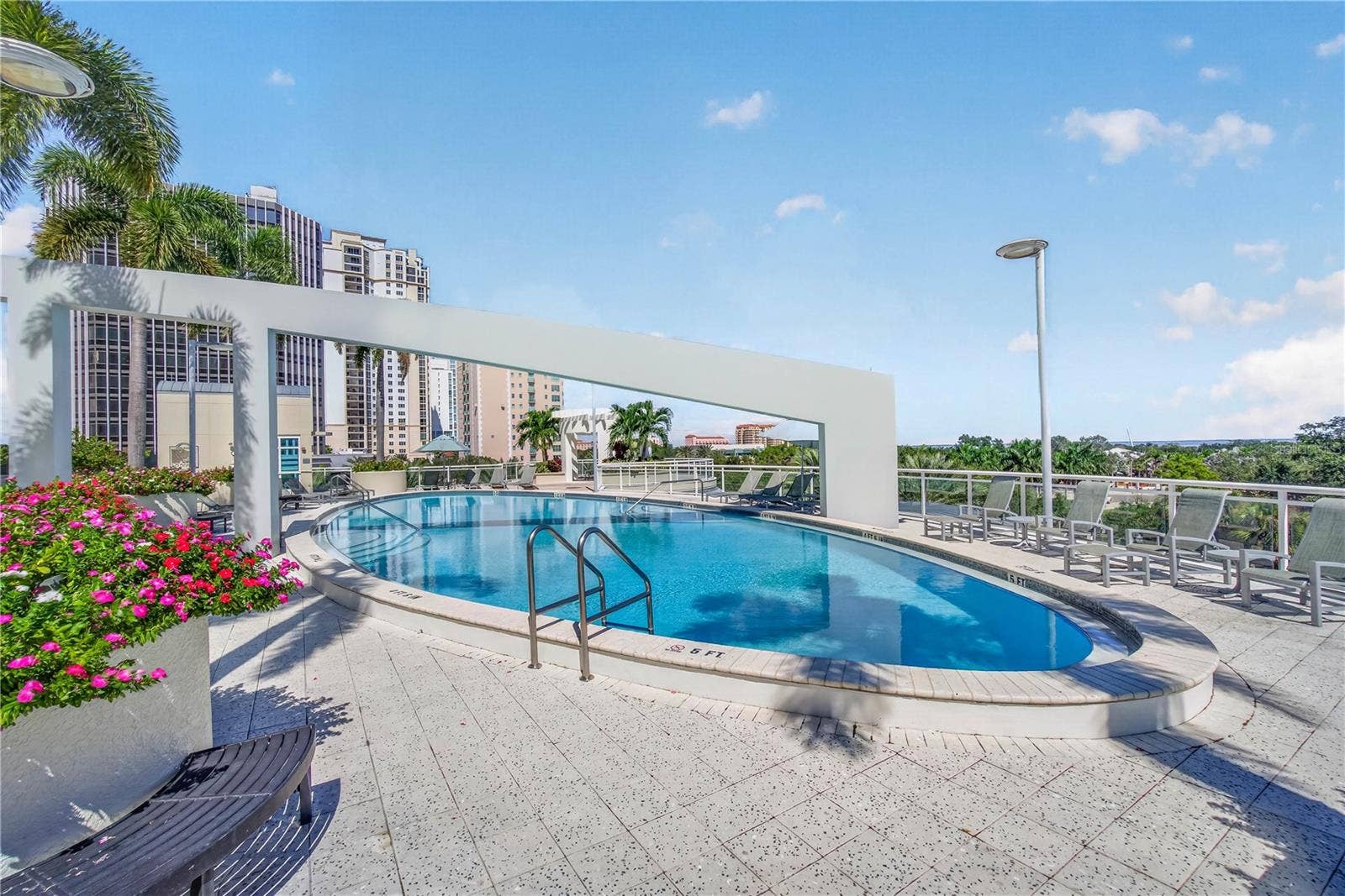 180 BEACH DRIVE NE, #502, St Petersburg, FL 33701 Resort-Caliber Pool Terrace