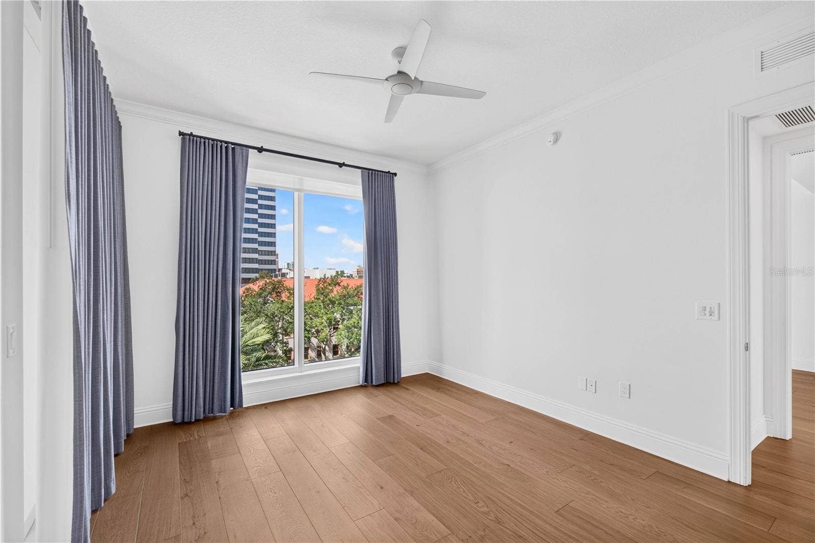 180 BEACH DRIVE NE, #502, St Petersburg, FL 33701 Guest Suite 1