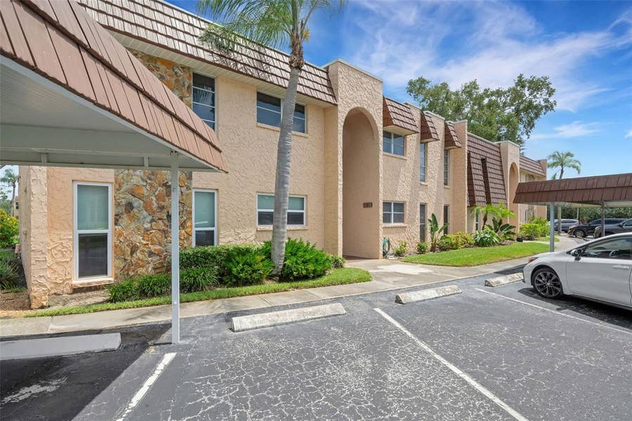 Property photo for 121 ASPEN CIRCLE, #121, Seminole, FL