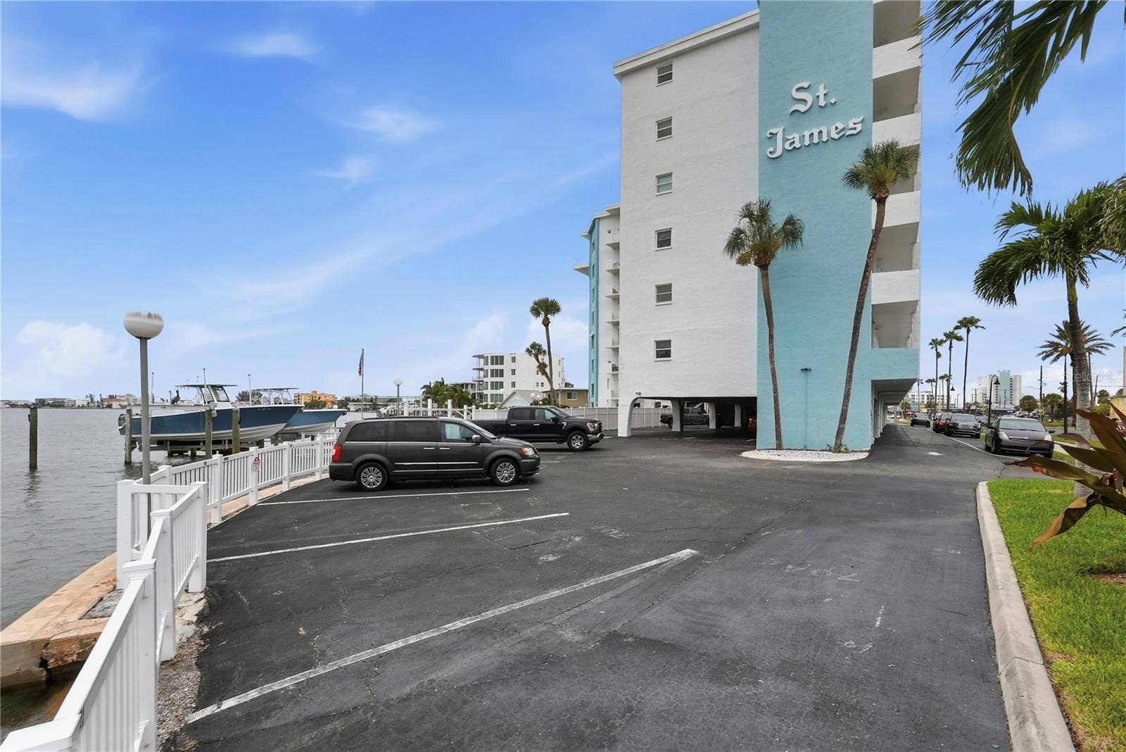 285 107TH AVENUE, #405, St Petersburg, FL 33706 285 107TH AVENUE, #405, St Petersburg, FL 33706