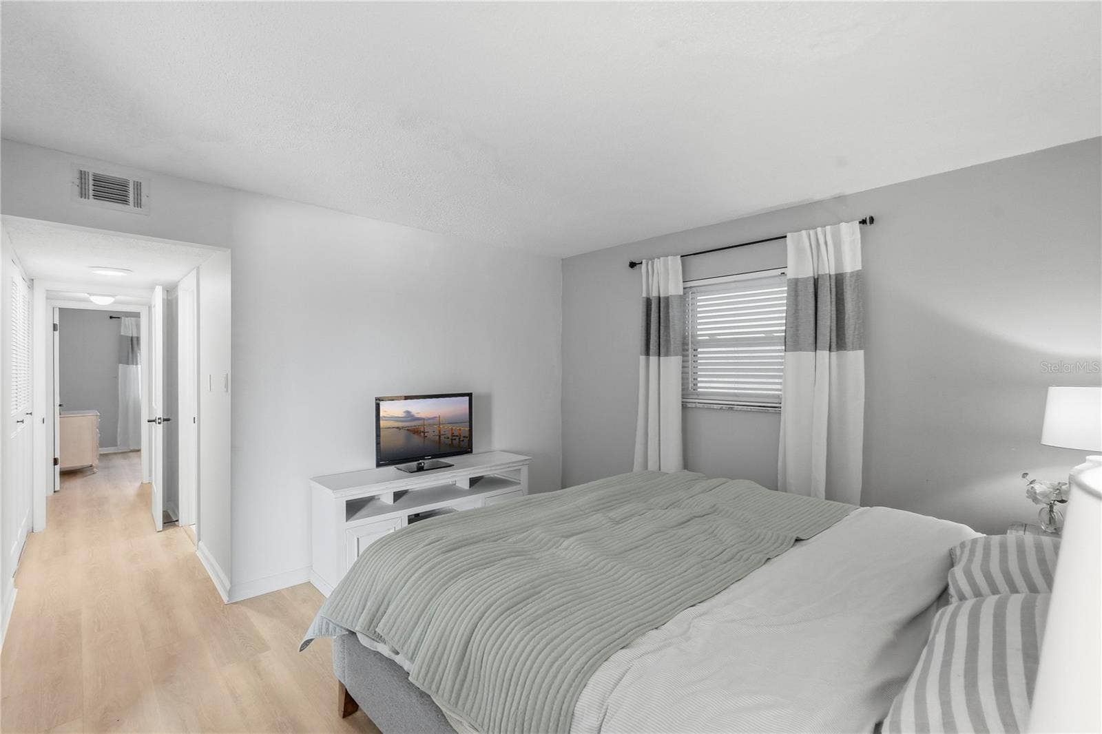 285 107TH AVENUE, #405, St Petersburg, FL 33706 285 107TH AVENUE, #405, St Petersburg, FL 33706