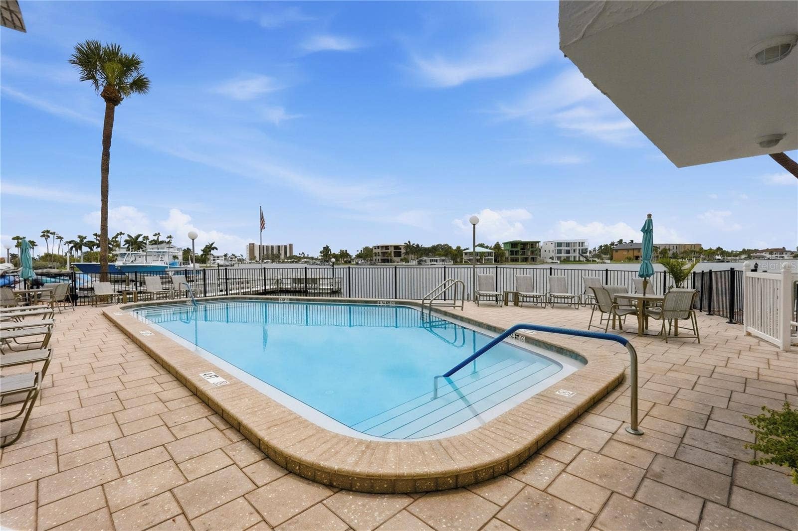 285 107TH AVENUE, #405, St Petersburg, FL 33706 285 107TH AVENUE, #405, St Petersburg, FL 33706