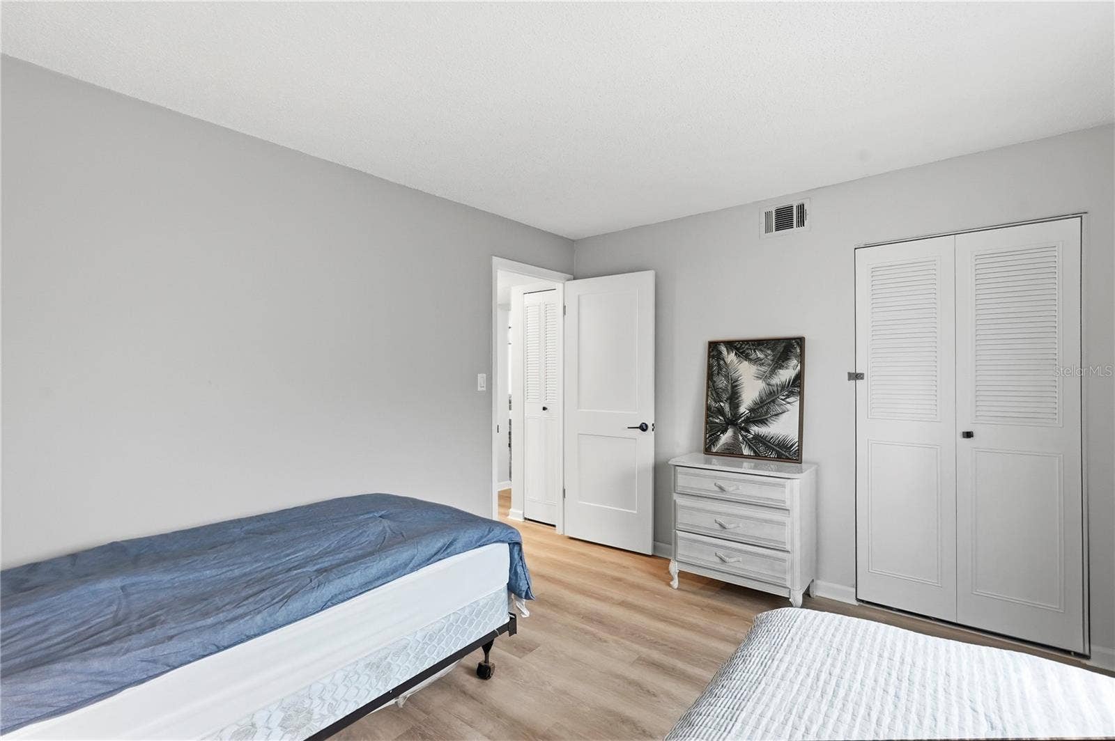 285 107TH AVENUE, #405, St Petersburg, FL 33706 285 107TH AVENUE, #405, St Petersburg, FL 33706