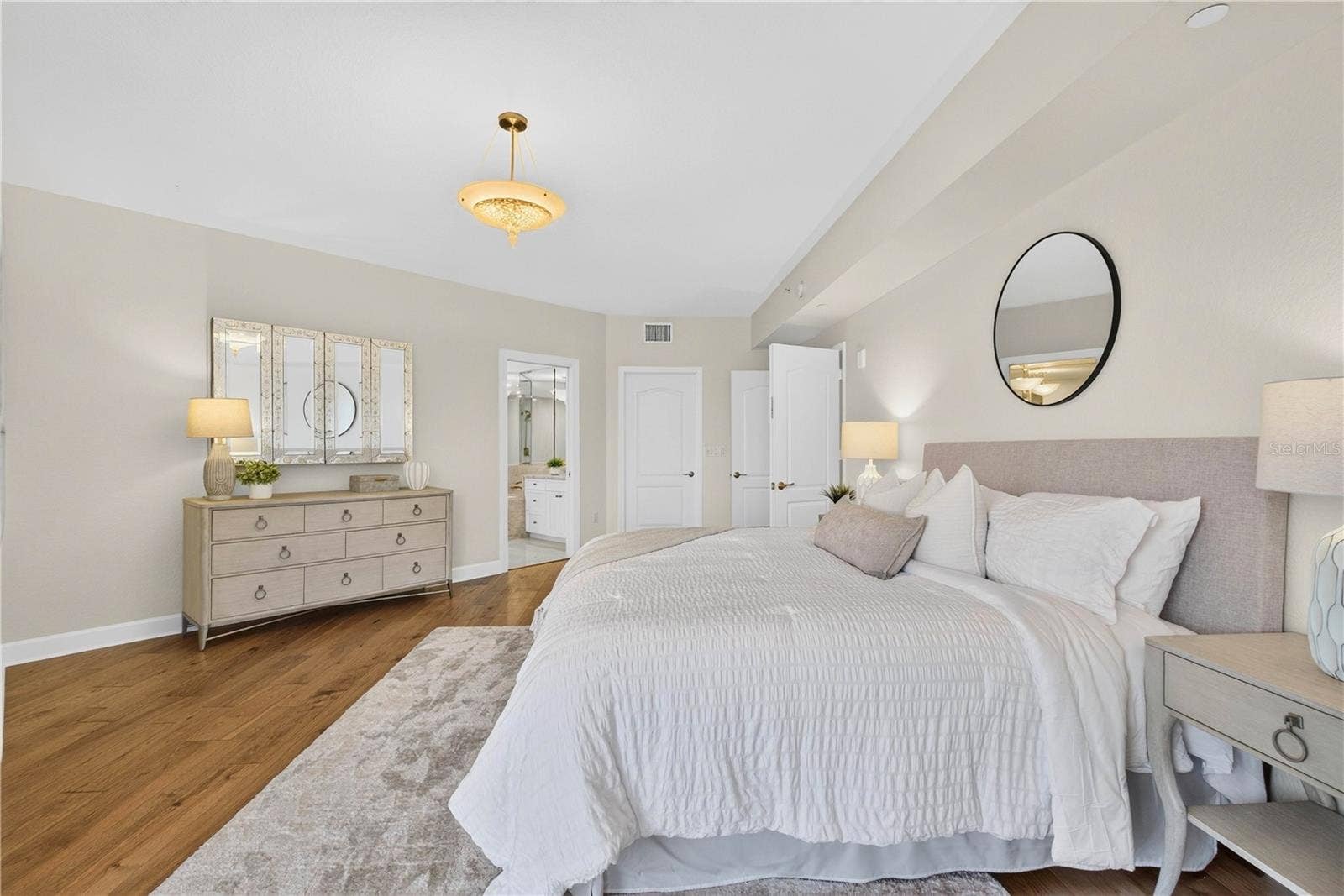 100 BEACH DRIVE NE, #401, St Petersburg, FL 33701 100 BEACH DRIVE NE, #401, St Petersburg, FL 33701