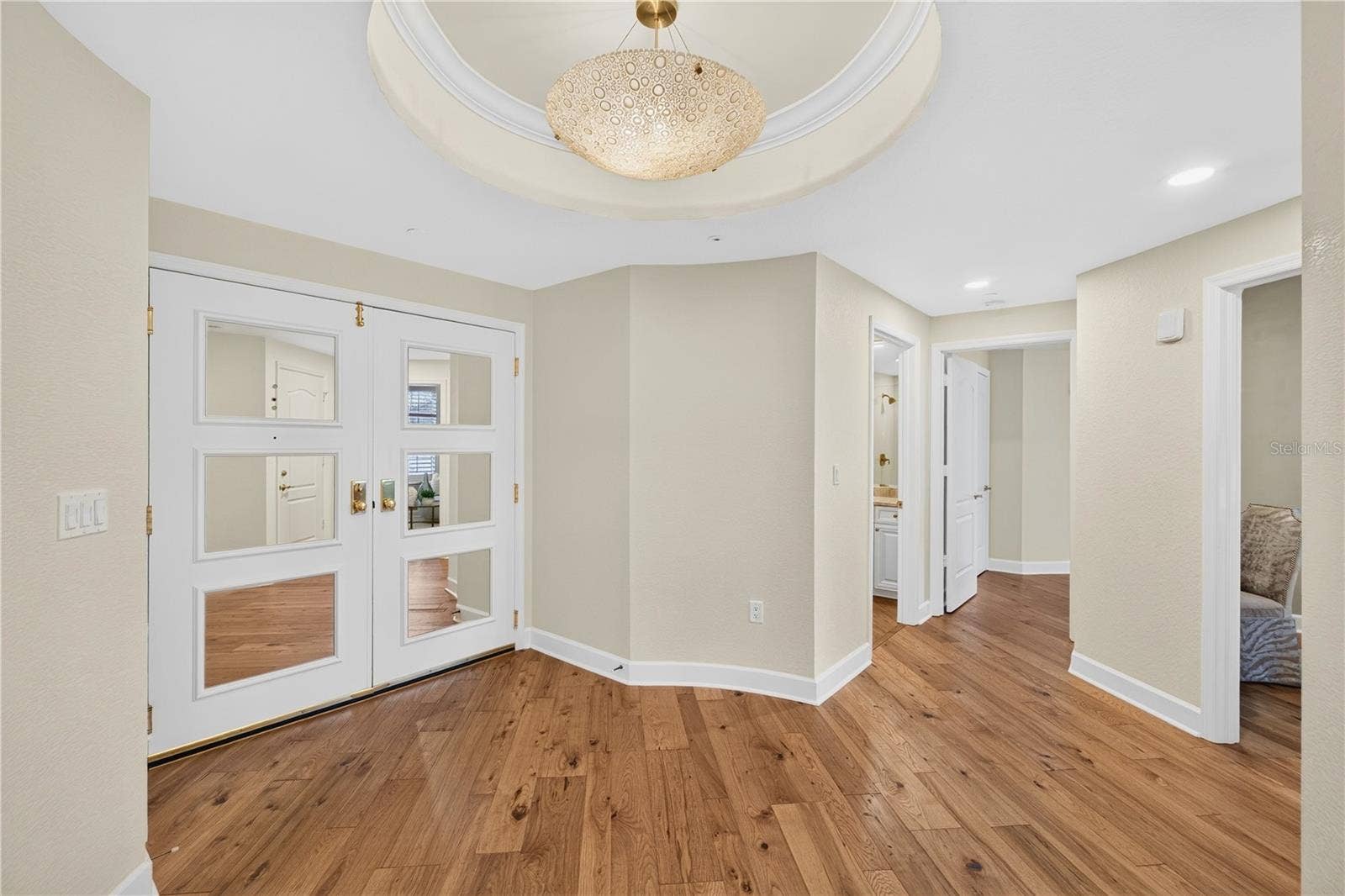 100 BEACH DRIVE NE, #401, St Petersburg, FL 33701 100 BEACH DRIVE NE, #401, St Petersburg, FL 33701