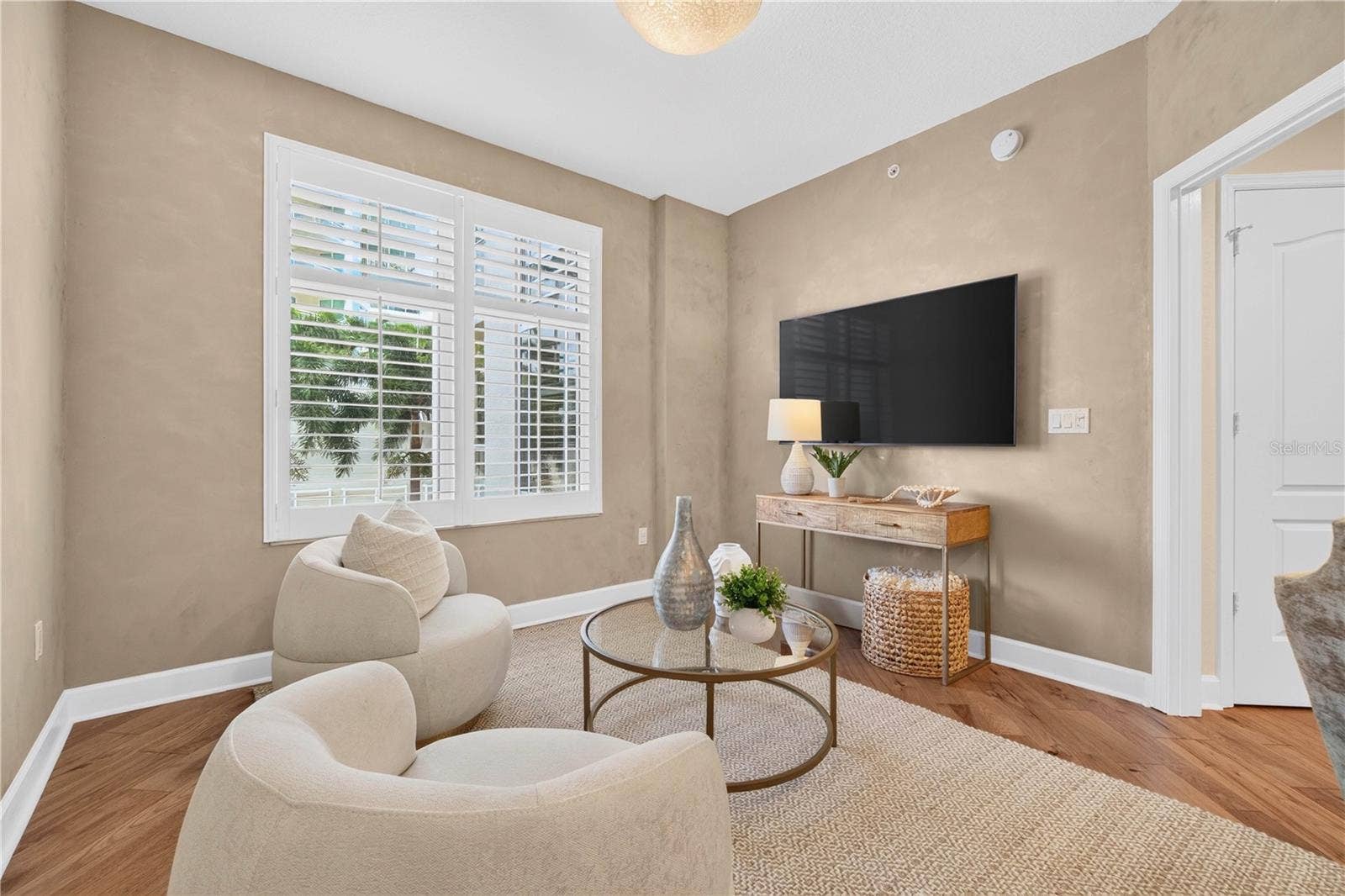 100 BEACH DRIVE NE, #401, St Petersburg, FL 33701 100 BEACH DRIVE NE, #401, St Petersburg, FL 33701