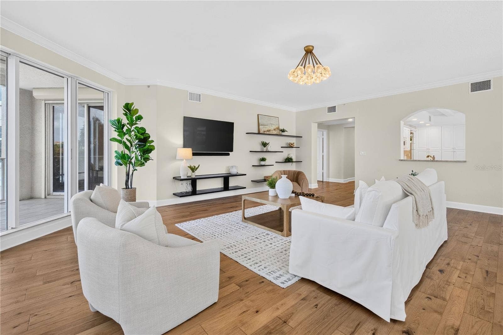100 BEACH DRIVE NE, #401, St Petersburg, FL 33701 100 BEACH DRIVE NE, #401, St Petersburg, FL 33701