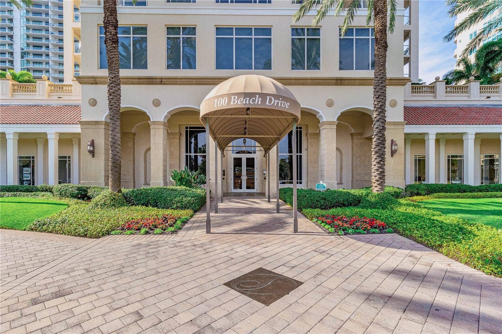100 BEACH DRIVE NE, #401, St Petersburg, FL 33701 100 BEACH DRIVE NE, #401, St Petersburg, FL 33701