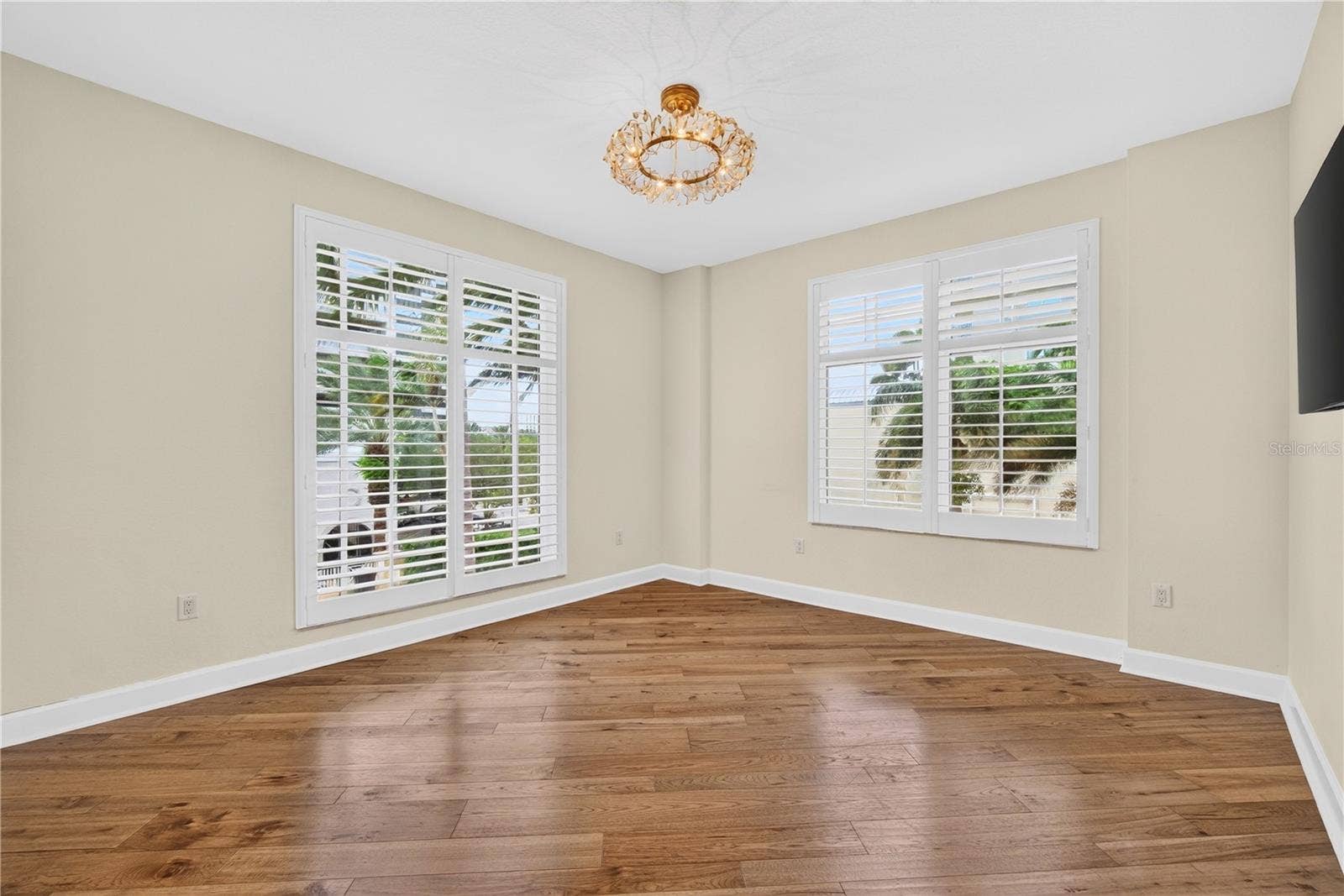 100 BEACH DRIVE NE, #401, St Petersburg, FL 33701 100 BEACH DRIVE NE, #401, St Petersburg, FL 33701