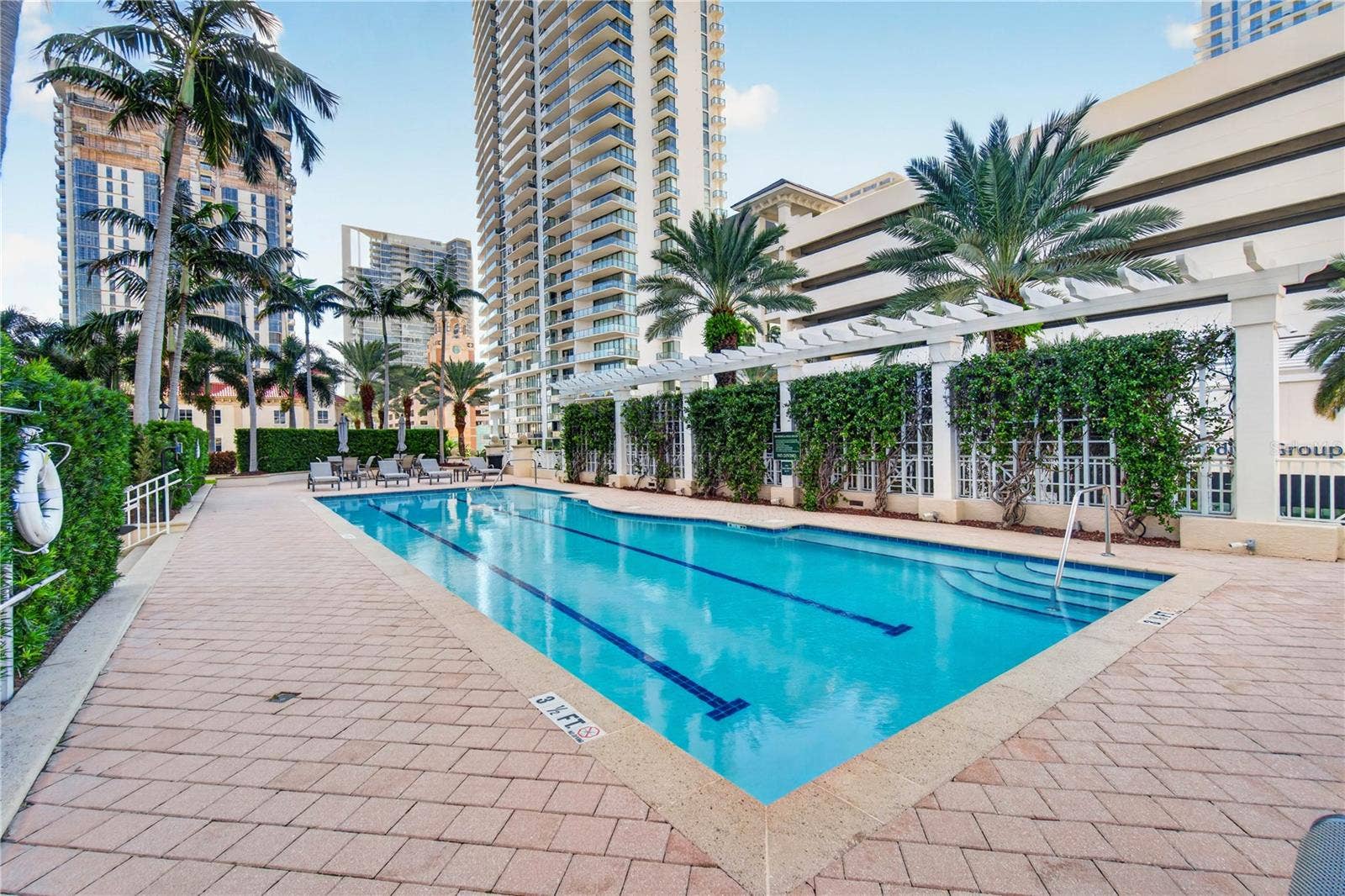 100 BEACH DRIVE NE, #401, St Petersburg, FL 33701 100 BEACH DRIVE NE, #401, St Petersburg, FL 33701