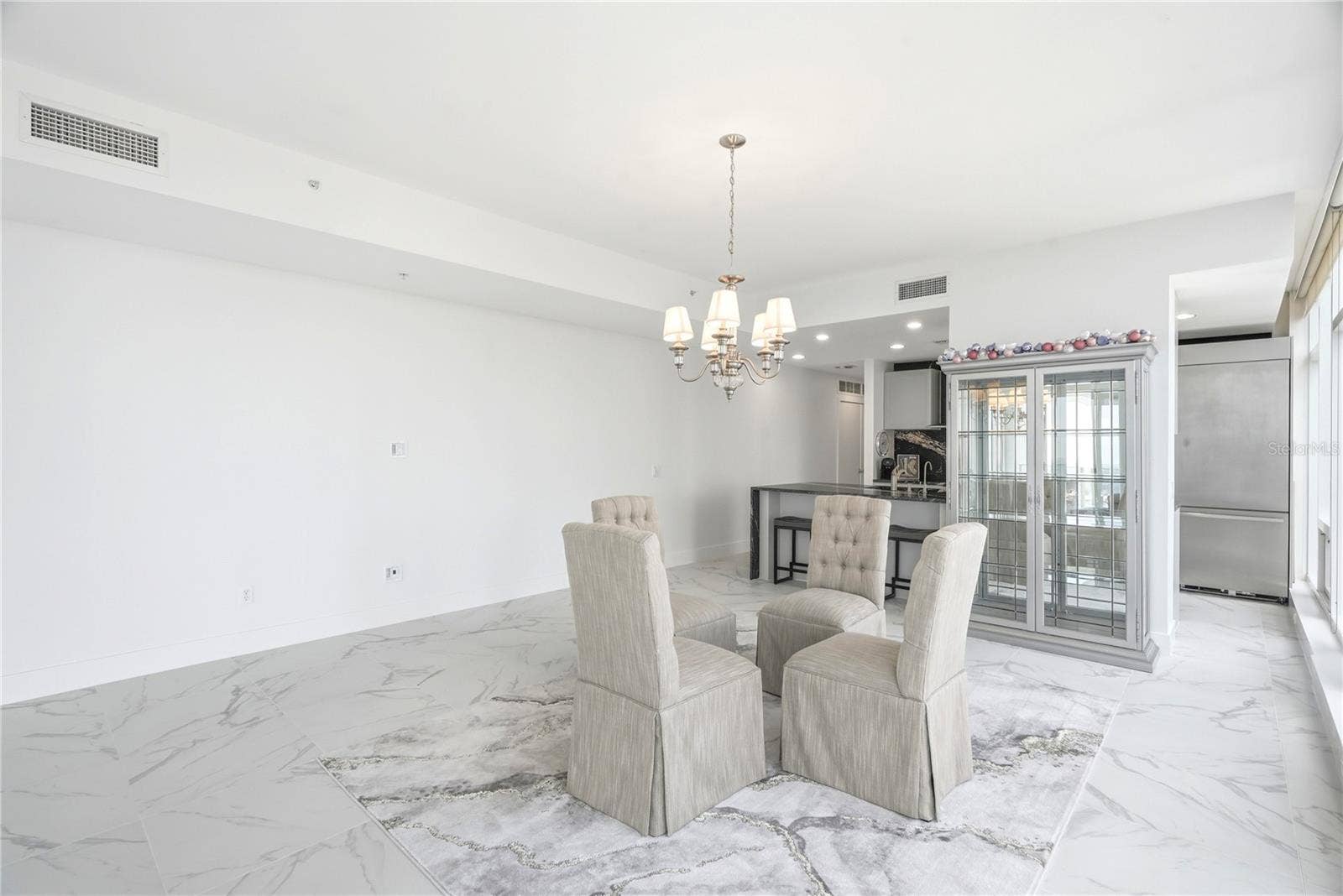 175 1ST STREET S, #1008, St Petersburg, FL 33701 175 1ST STREET S, #1008, St Petersburg, FL 33701