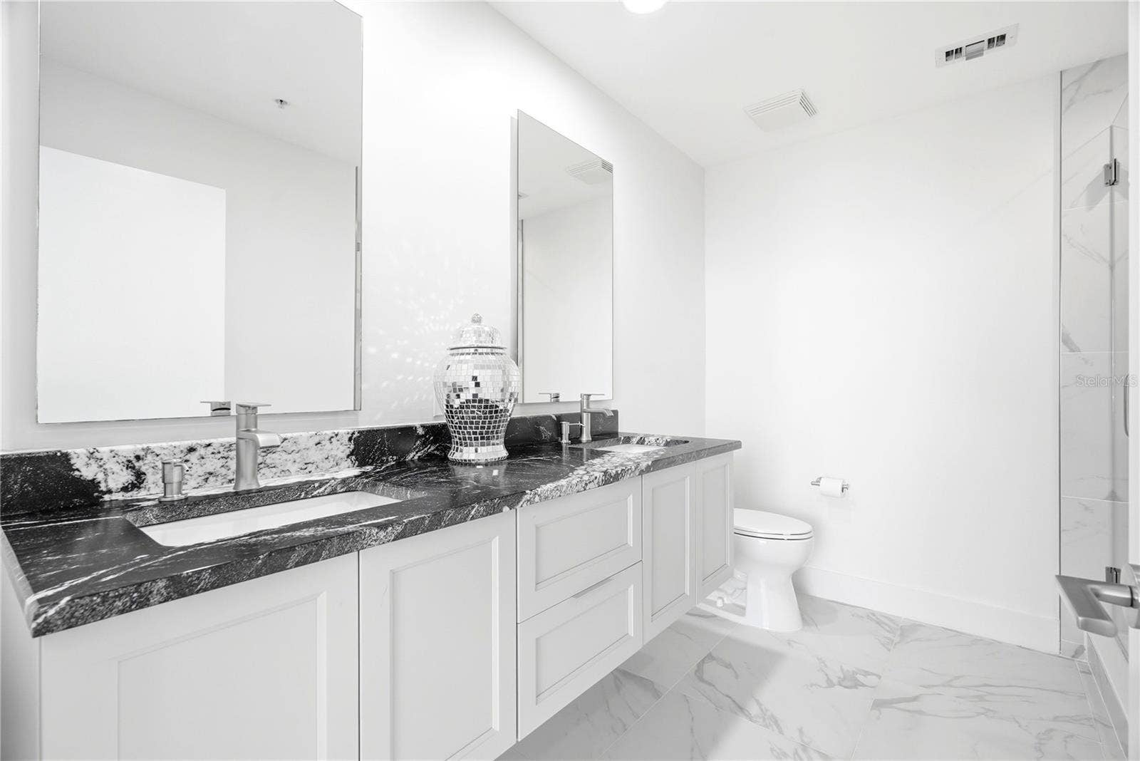 175 1ST STREET S, #1008, St Petersburg, FL 33701 175 1ST STREET S, #1008, St Petersburg, FL 33701