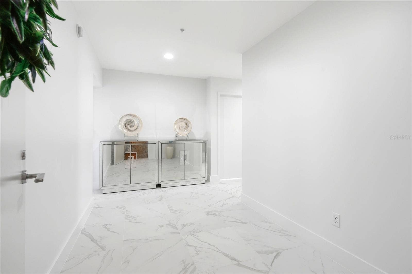 175 1ST STREET S, #1008, St Petersburg, FL 33701 175 1ST STREET S, #1008, St Petersburg, FL 33701