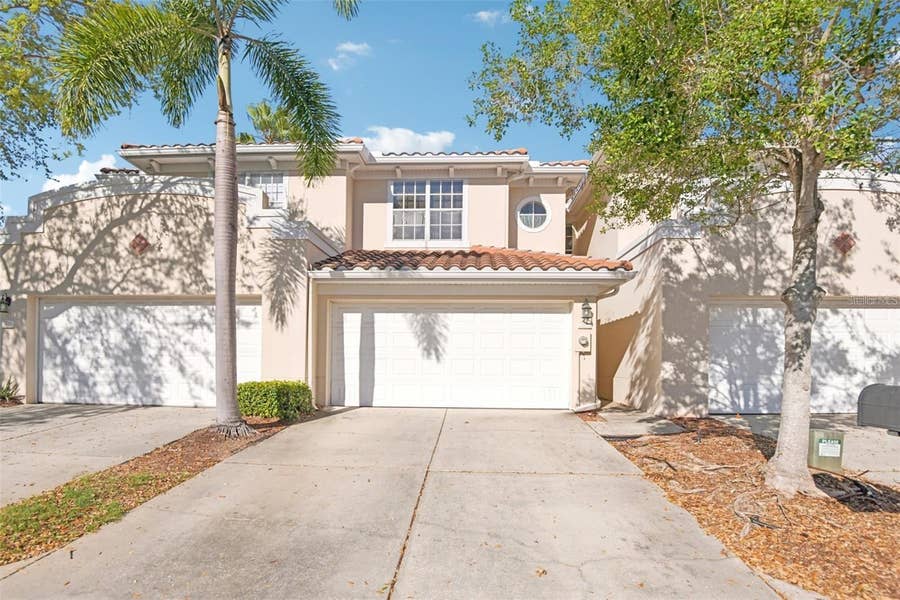 Property photo for 300 VALENCIA CIRCLE, St Petersburg, FL