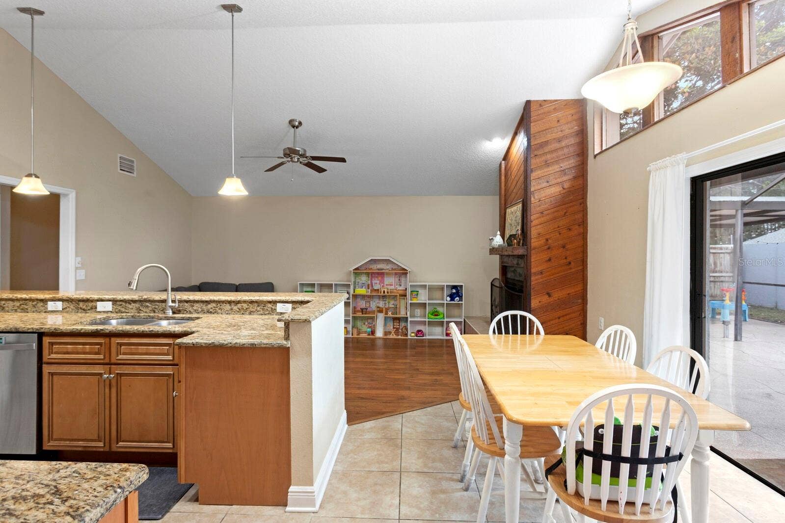 12803 RAIN FOREST STREET, Temple Terrace, FL 33617 Lots of Space