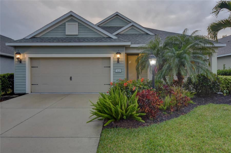 Property photo for 7408 RIDGELAKE CIRCLE, Bradenton, FL