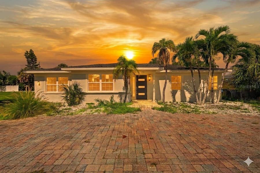 Property photo for 870 NARCISSUS AVENUE, Clearwater Beach, FL