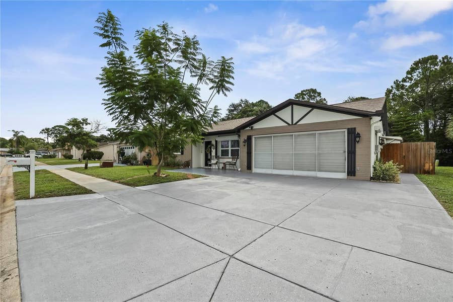 Property photo for 3330 GLENSIDE DRIVE, Holiday, FL