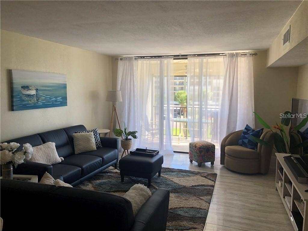 1460 GULF BOULEVARD, #302, Clearwater, FL 33767 1460 GULF BOULEVARD, #302, Clearwater, FL 33767