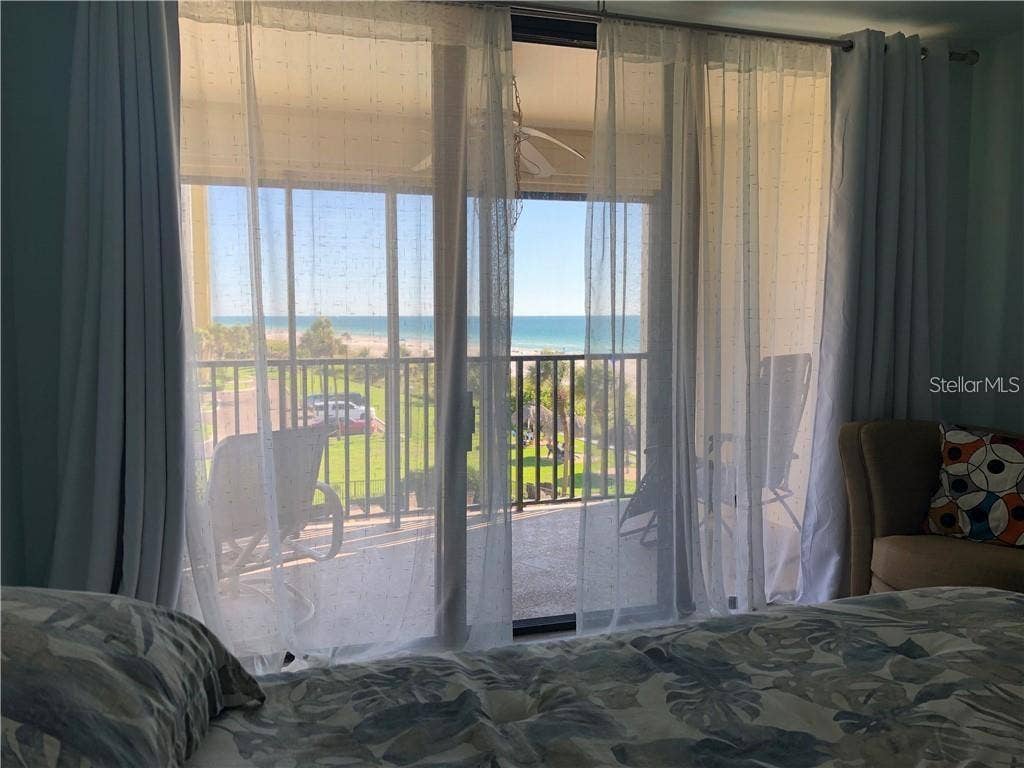 1460 GULF BOULEVARD, #302, Clearwater, FL 33767 1460 GULF BOULEVARD, #302, Clearwater, FL 33767