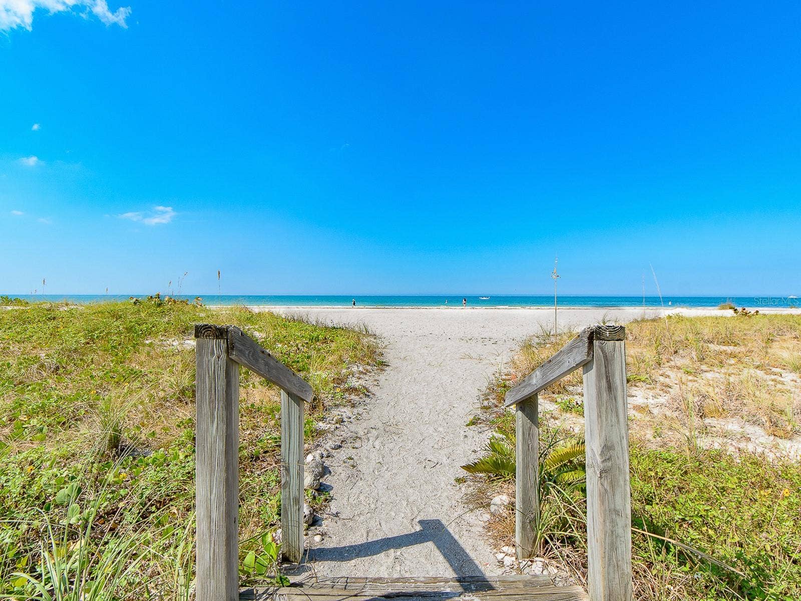 1460 GULF BOULEVARD, #302, Clearwater, FL 33767 1460 GULF BOULEVARD, #302, Clearwater, FL 33767