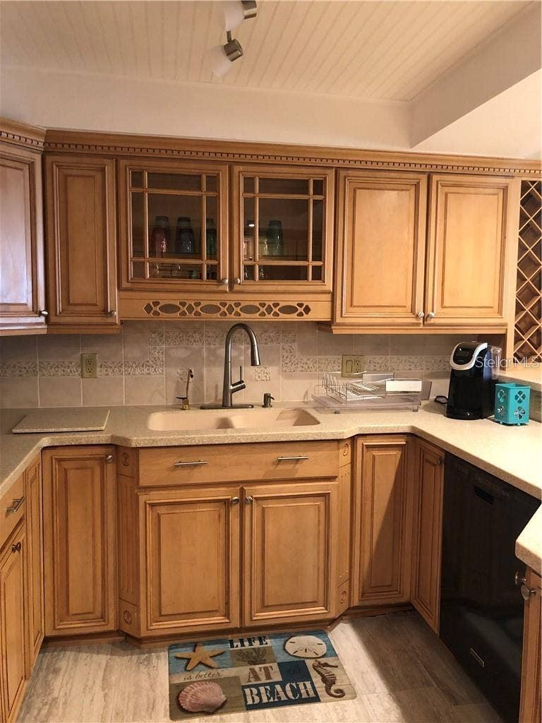 1460 GULF BOULEVARD, #302, Clearwater, FL 33767 1460 GULF BOULEVARD, #302, Clearwater, FL 33767