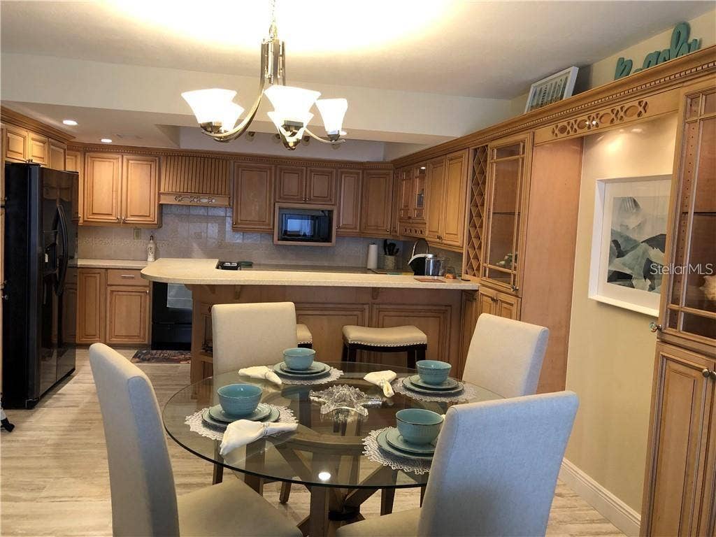 1460 GULF BOULEVARD, #302, Clearwater, FL 33767 1460 GULF BOULEVARD, #302, Clearwater, FL 33767