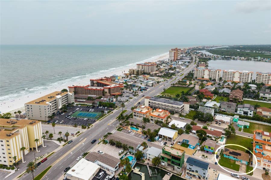 Property photo for 136 175TH TERRACE DRIVE E, Redington Shores, FL
