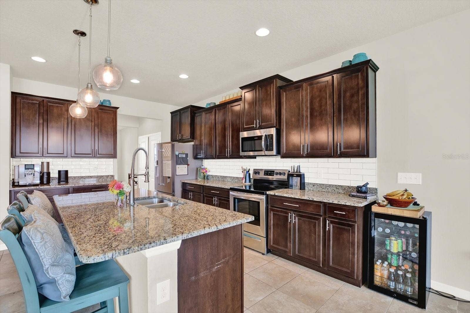 6723 DEVESTA LOOP, Palmetto, FL 34221 6723 DEVESTA LOOP, Palmetto, FL 34221
