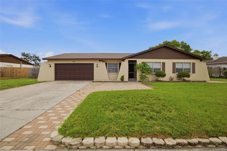 Property photo for 2971 FOREST CIRCLE, Seffner, FL