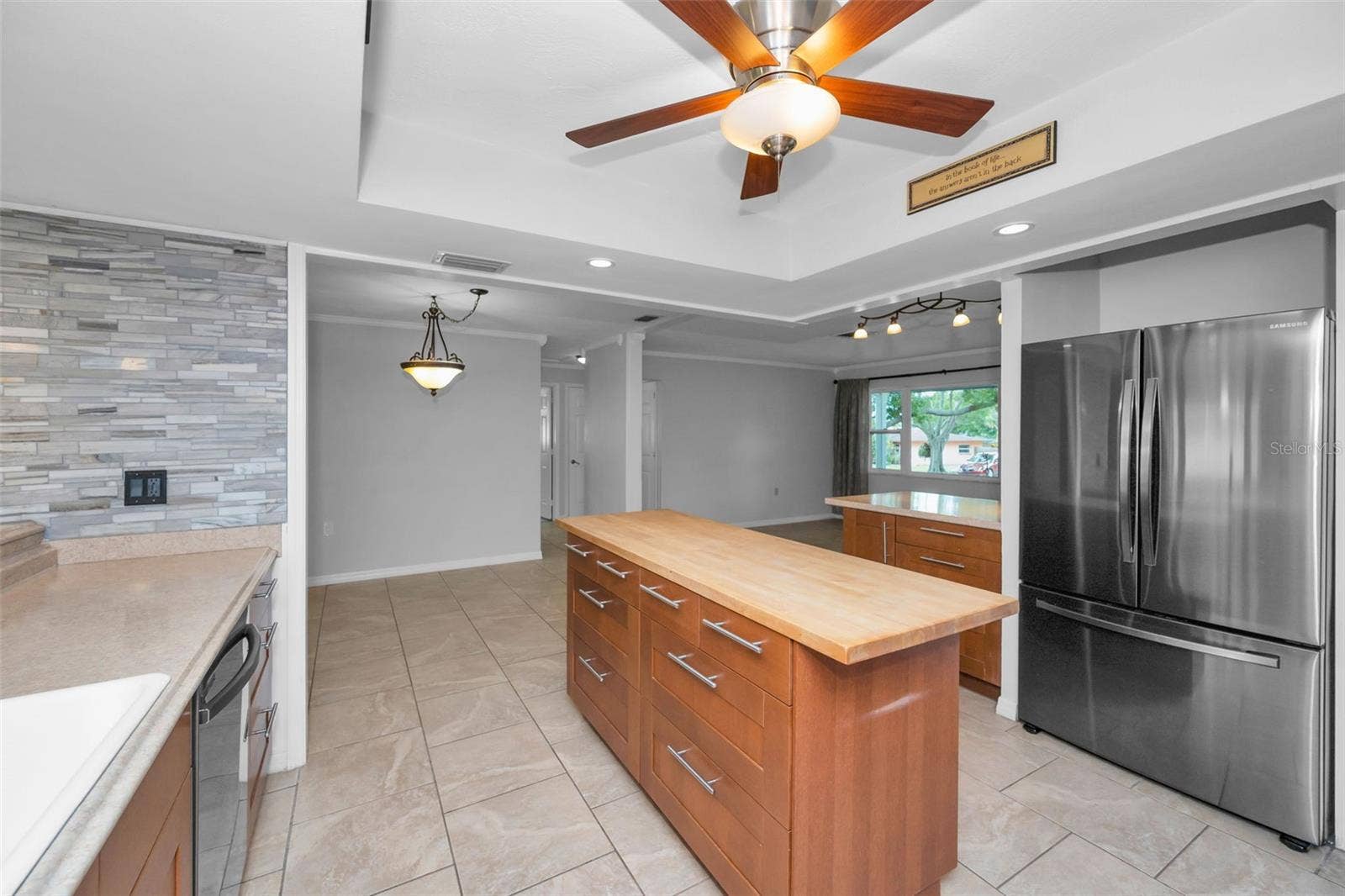 13760 87TH PLACE, Seminole, FL 33776 13760 87TH PLACE, Seminole, FL 33776