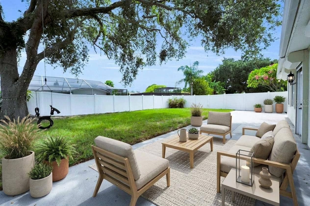 13760 87TH PLACE, Seminole, FL 33776 Virtually Staged Backyard Patio