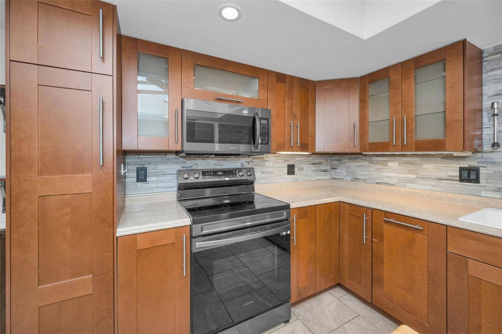 13760 87TH PLACE, Seminole, FL 33776 13760 87TH PLACE, Seminole, FL 33776