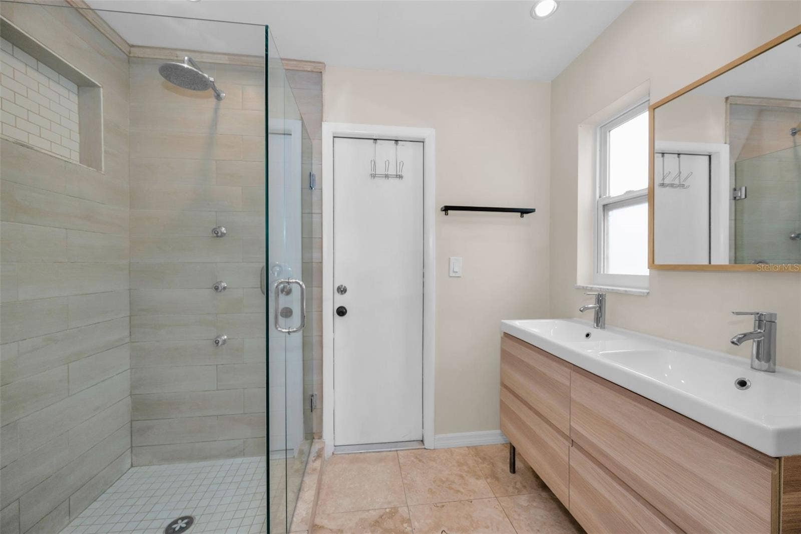 13760 87TH PLACE, Seminole, FL 33776 Primary Bathroom