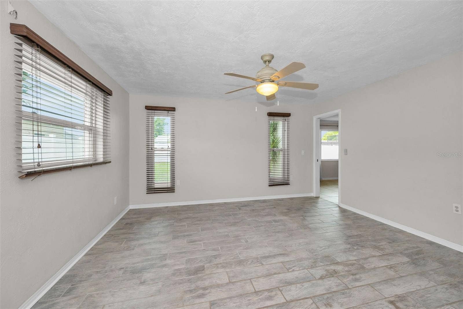 13760 87TH PLACE, Seminole, FL 33776 13760 87TH PLACE, Seminole, FL 33776