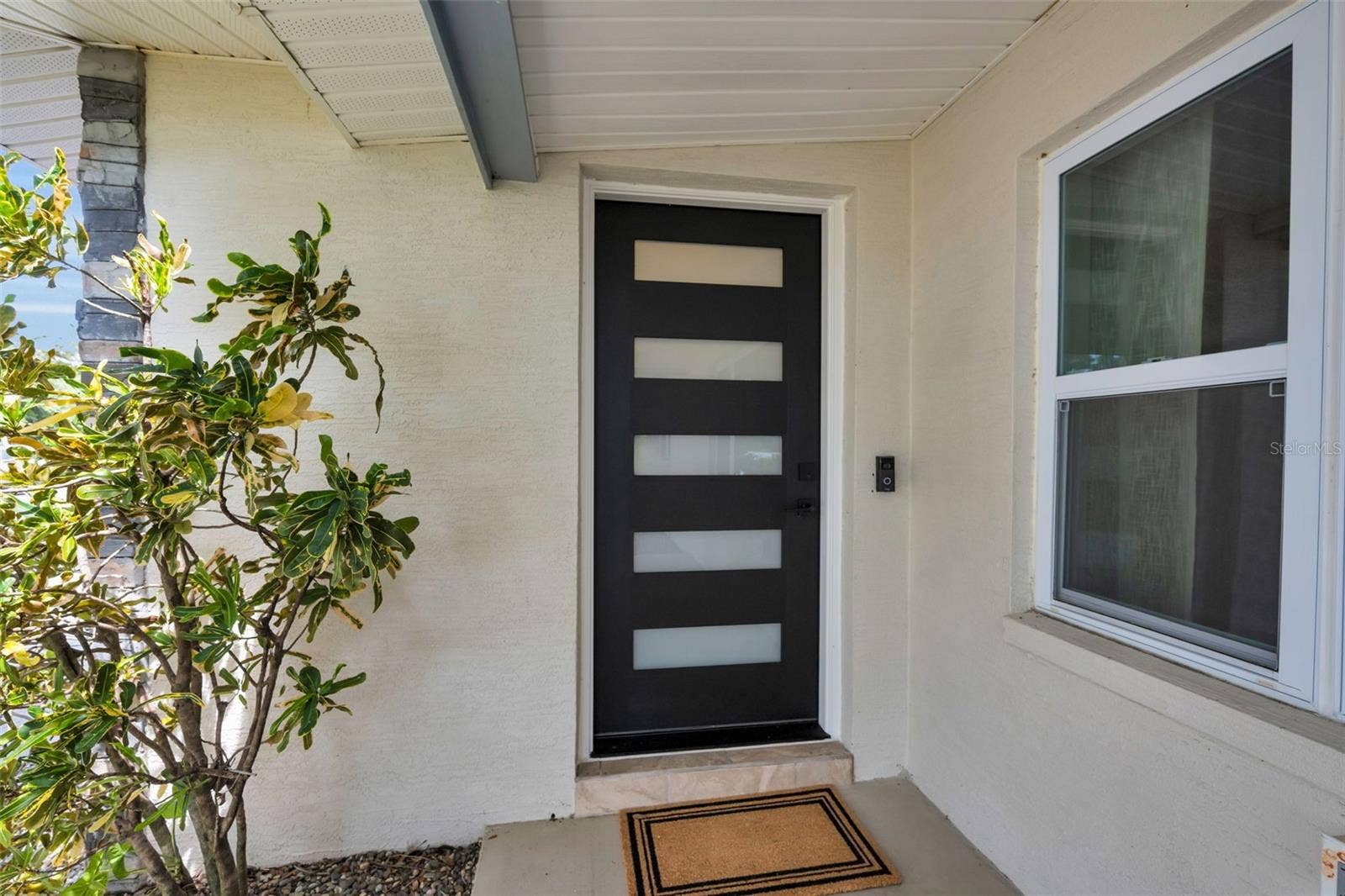 13760 87TH PLACE, Seminole, FL 33776 Outside entry