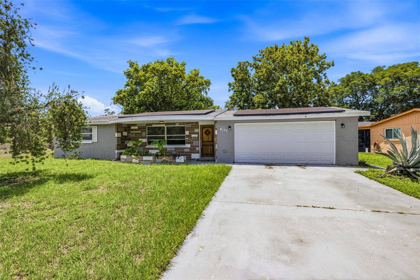 6145 MAPLEWOOD DRIVE, New Port Richey, FL 34653 3 Bed/2 Bath Home! NO HOA! Paid of Solar!