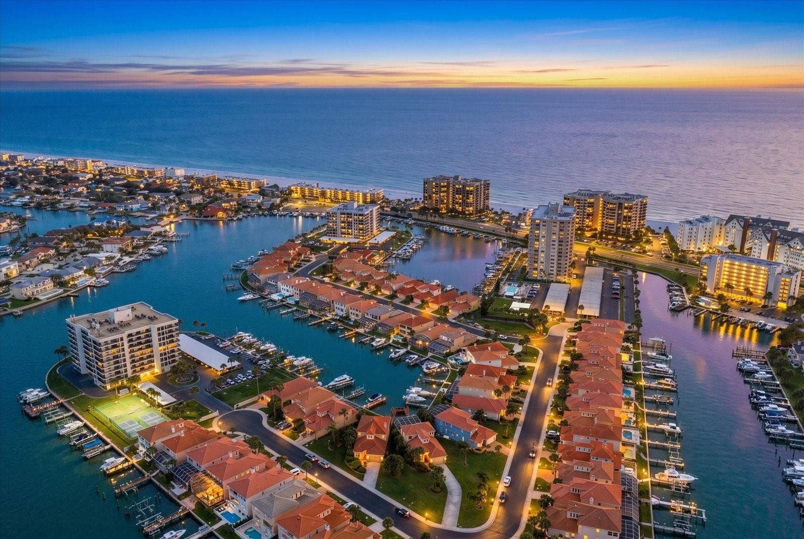 1620 SAND KEY ESTATES COURT, Clearwater Beach, FL 33767