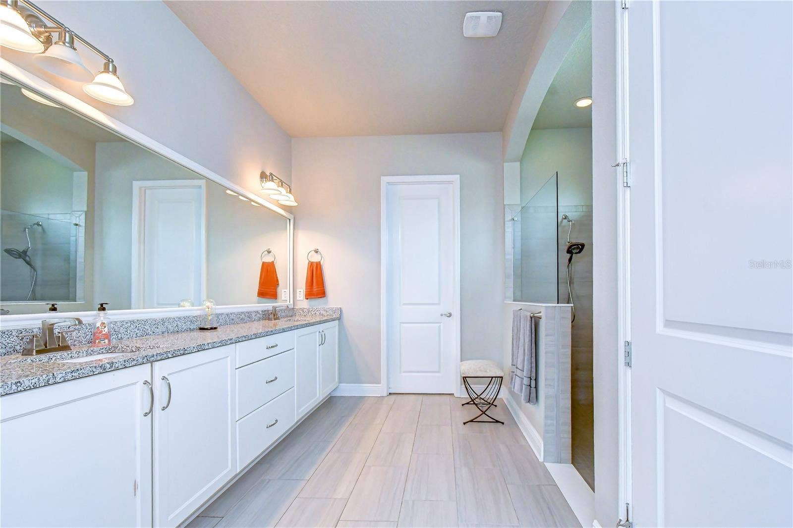 14014 SWALLOW HILL DRIVE, Lithia, FL 33547