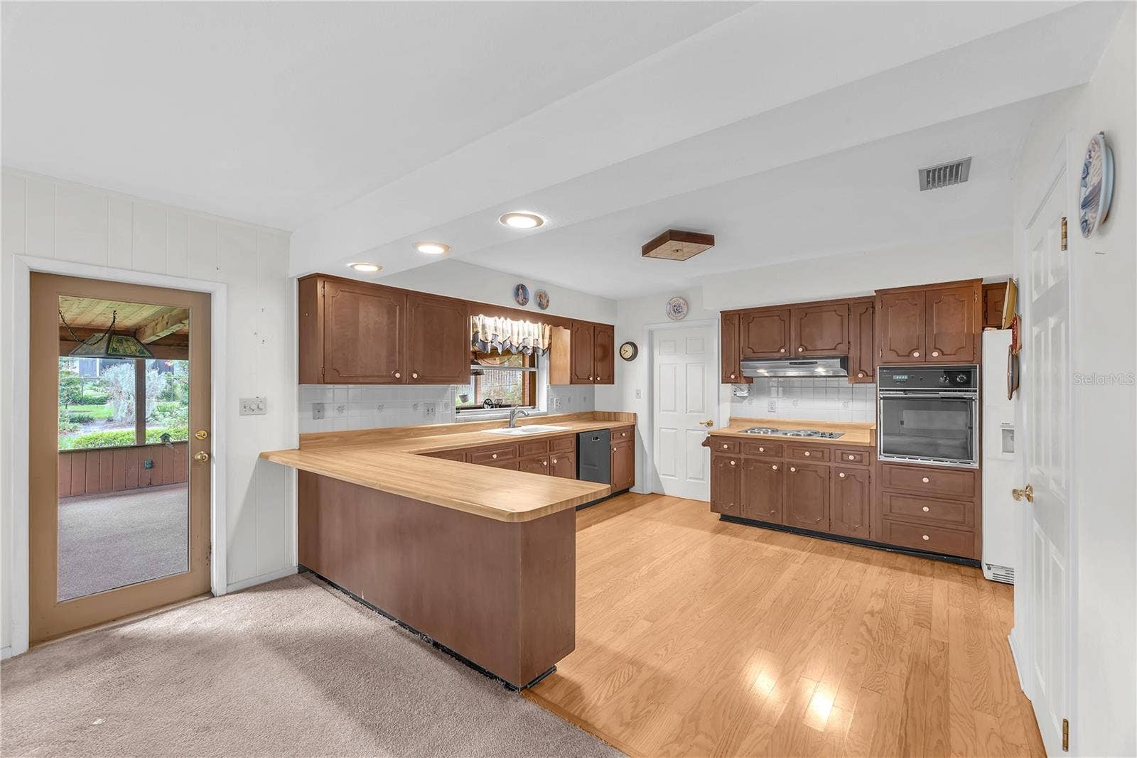 110 ASHBROOK DRIVE, Brandon, FL 33511 110 ASHBROOK DRIVE, Brandon, FL 33511