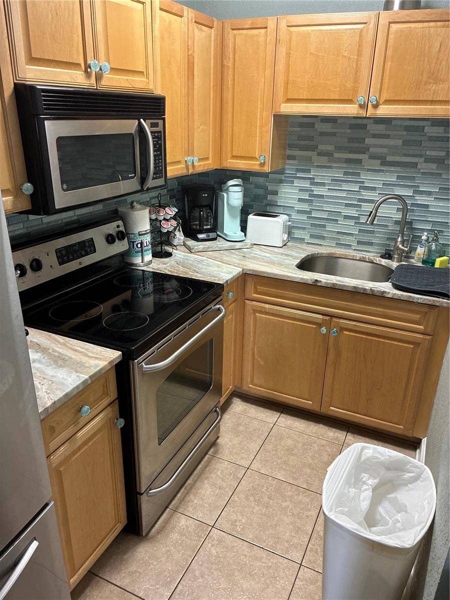 9050 BLIND PASS ROAD, #9, St Pete Beach, FL 33706 Kitchen